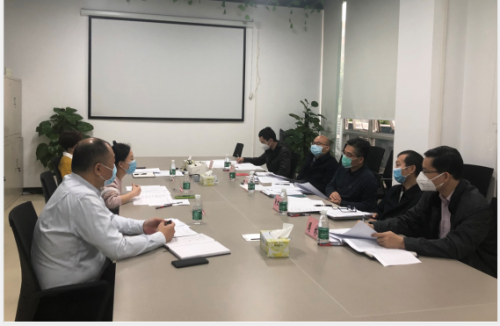 随后,梁泽庭同志及喻细明同志一行实地参观了中心党建专题会议室